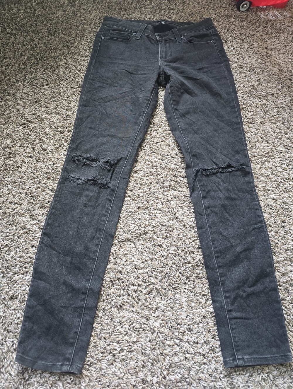 PAIGE Black Skinny Jeans with Knee Distress F 357